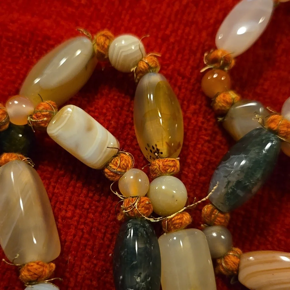 Vintage Beggar Bead Necklace - Picture 3 of 4